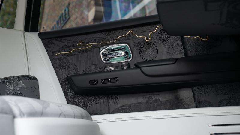 Rolls-Royce Phantom view 19