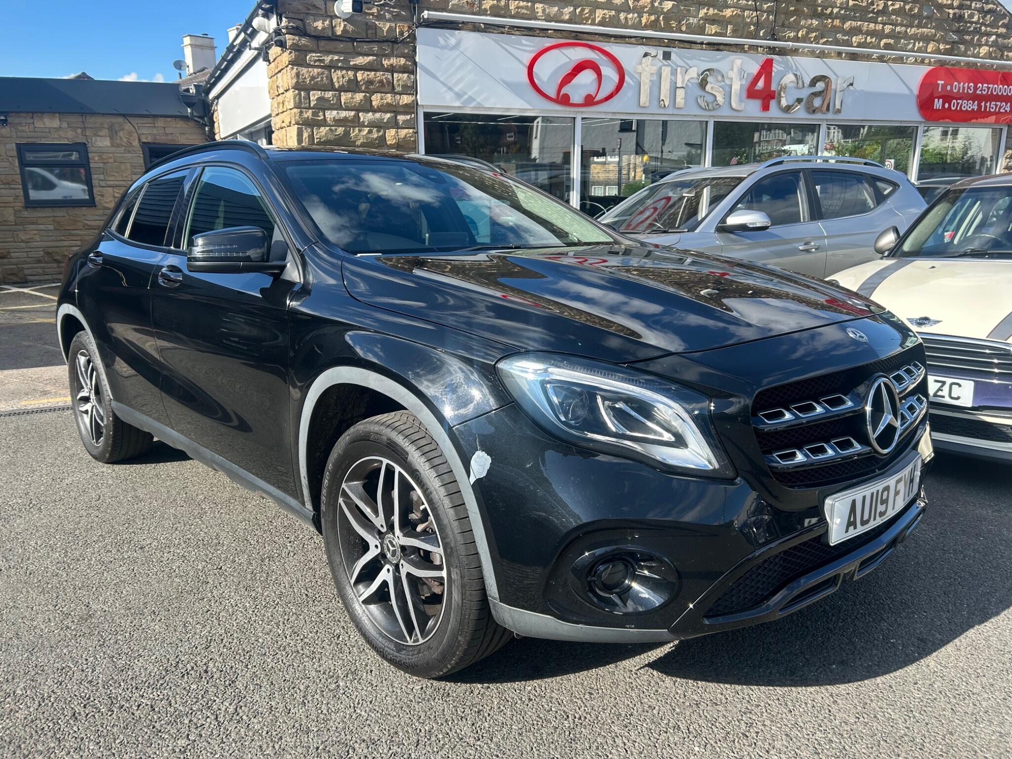 Mercedes-Benz Gla view 4