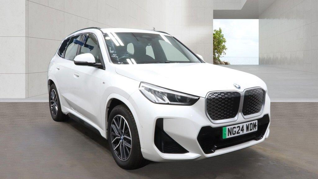 White 2024 BMW iX1 Estate All-wheel drive Automatic