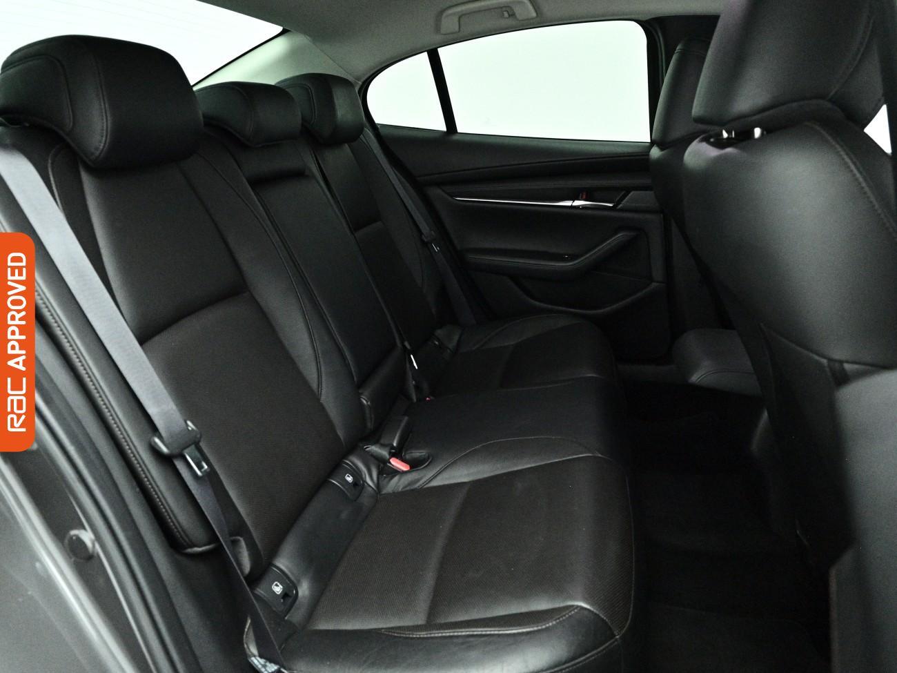 Mazda Mazda3 view 13