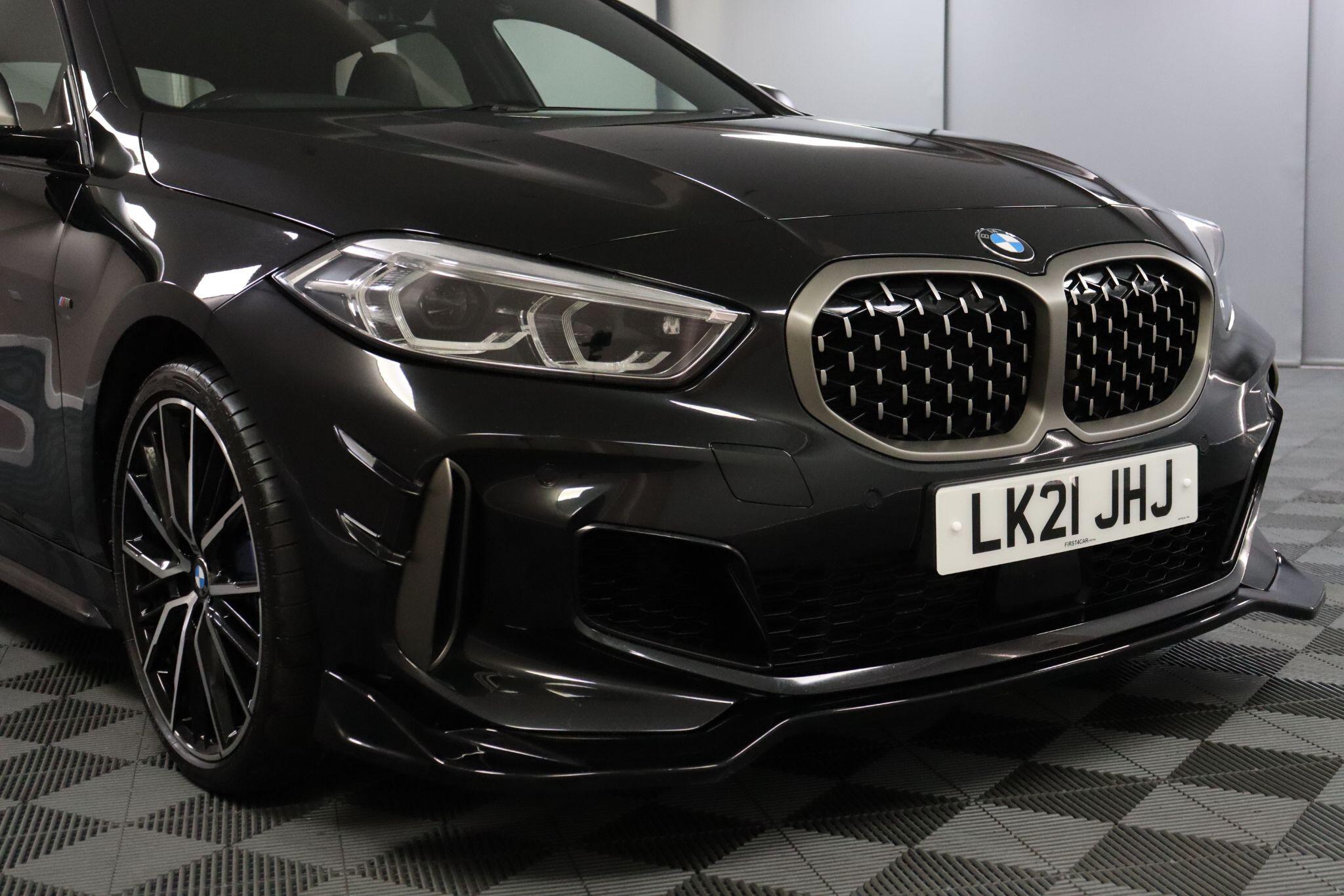 BMW 1 Series view 25