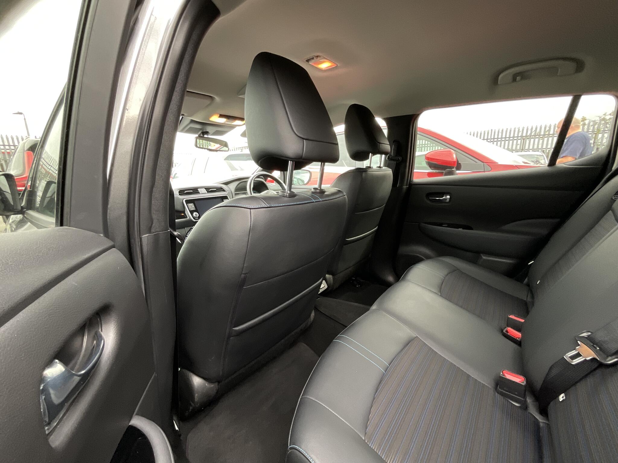 Nissan Leaf view 13