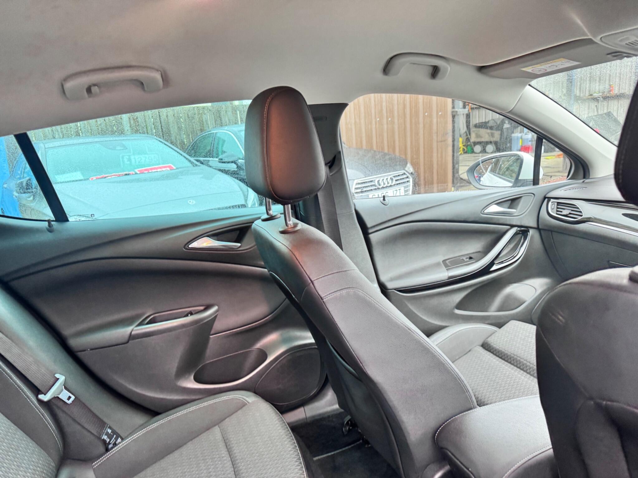 Vauxhall Astra view 42