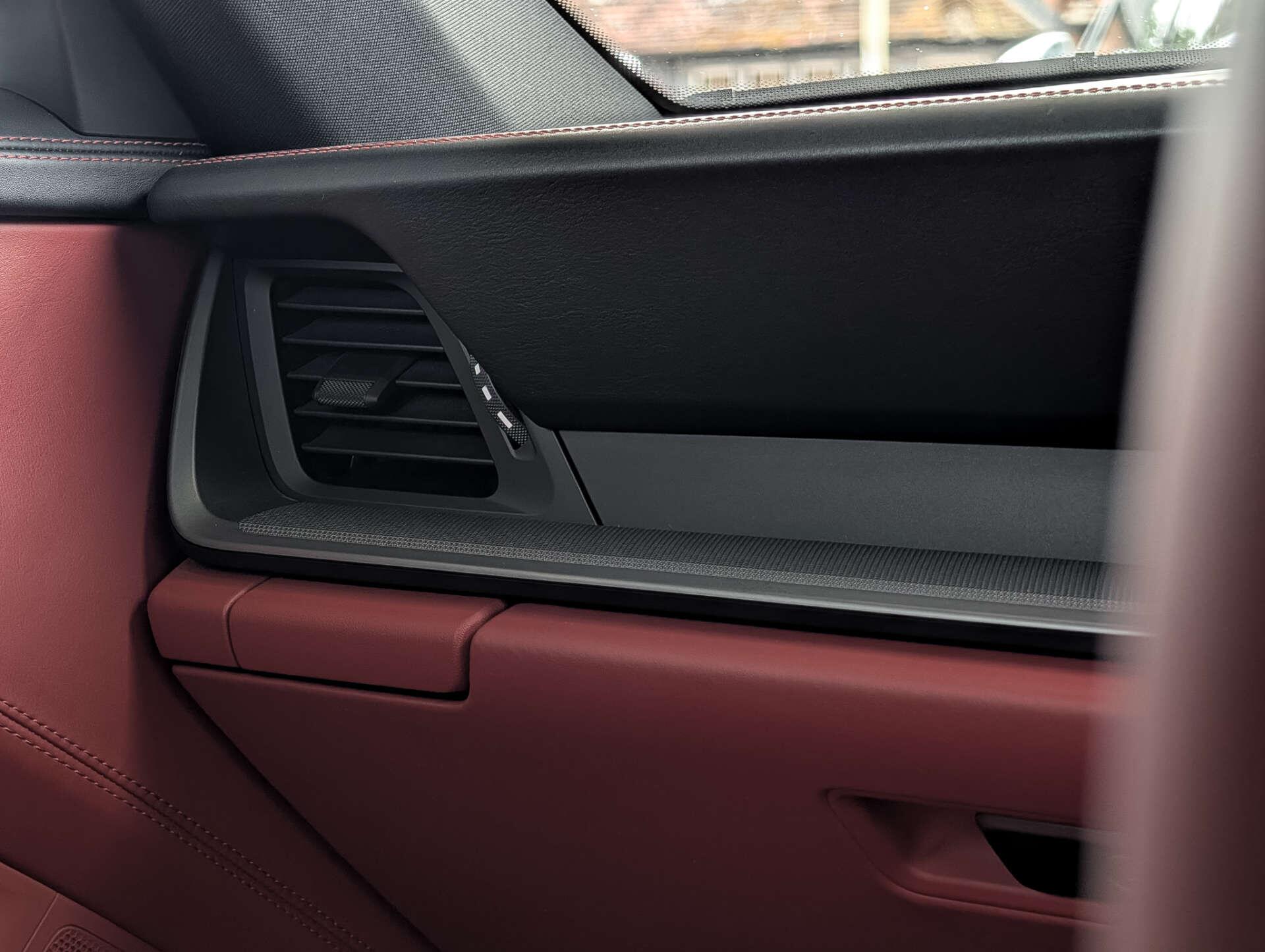 Porsche 911 view 47