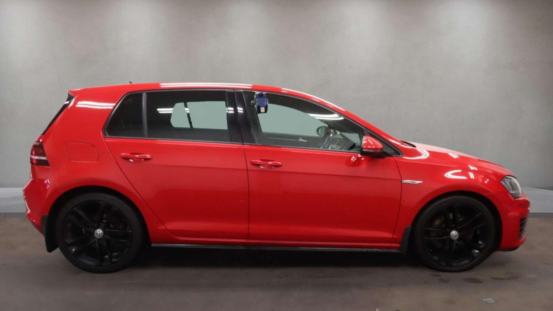 Volkswagen Golf view 10