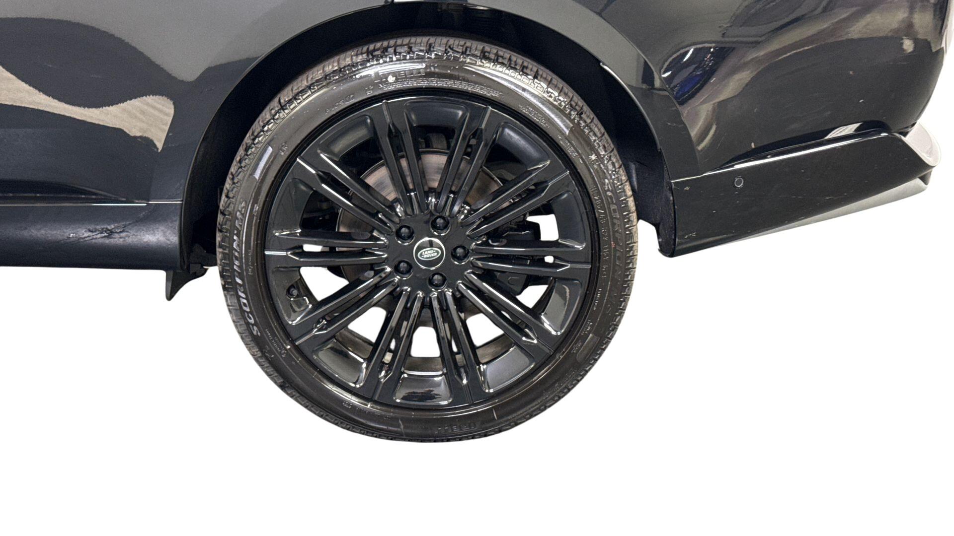 Land Rover Range Rover view 8