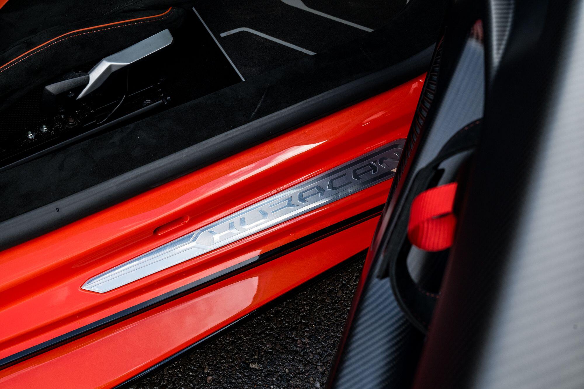 Lamborghini Huracan view 52