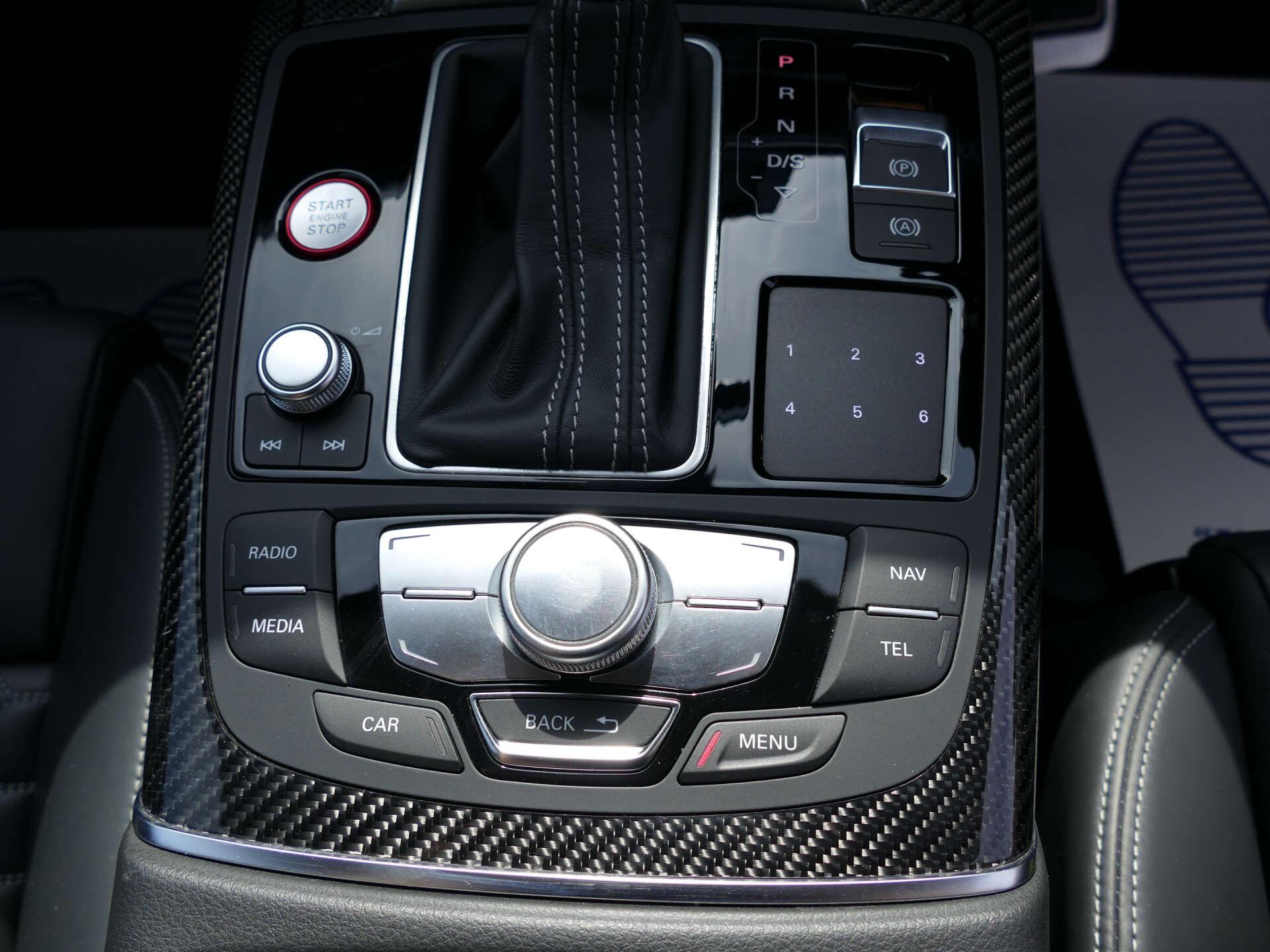 Audi RS6 Avant view 45