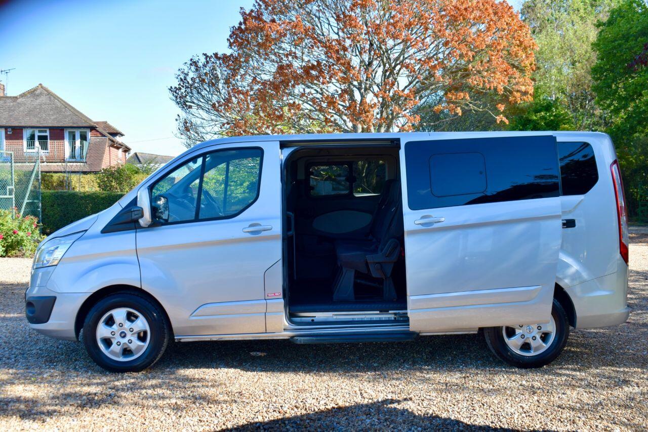 Ford Tourneo Custom view 8