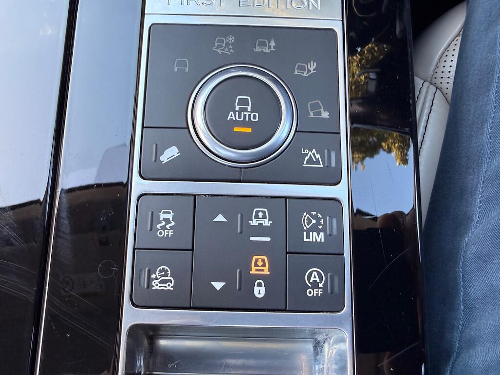 Land Rover Discovery view 48