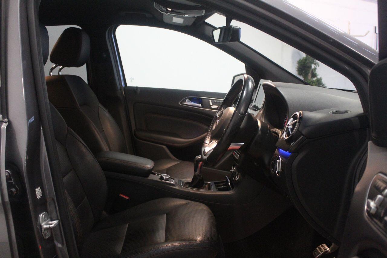 Mercedes-Benz B-Class view 27