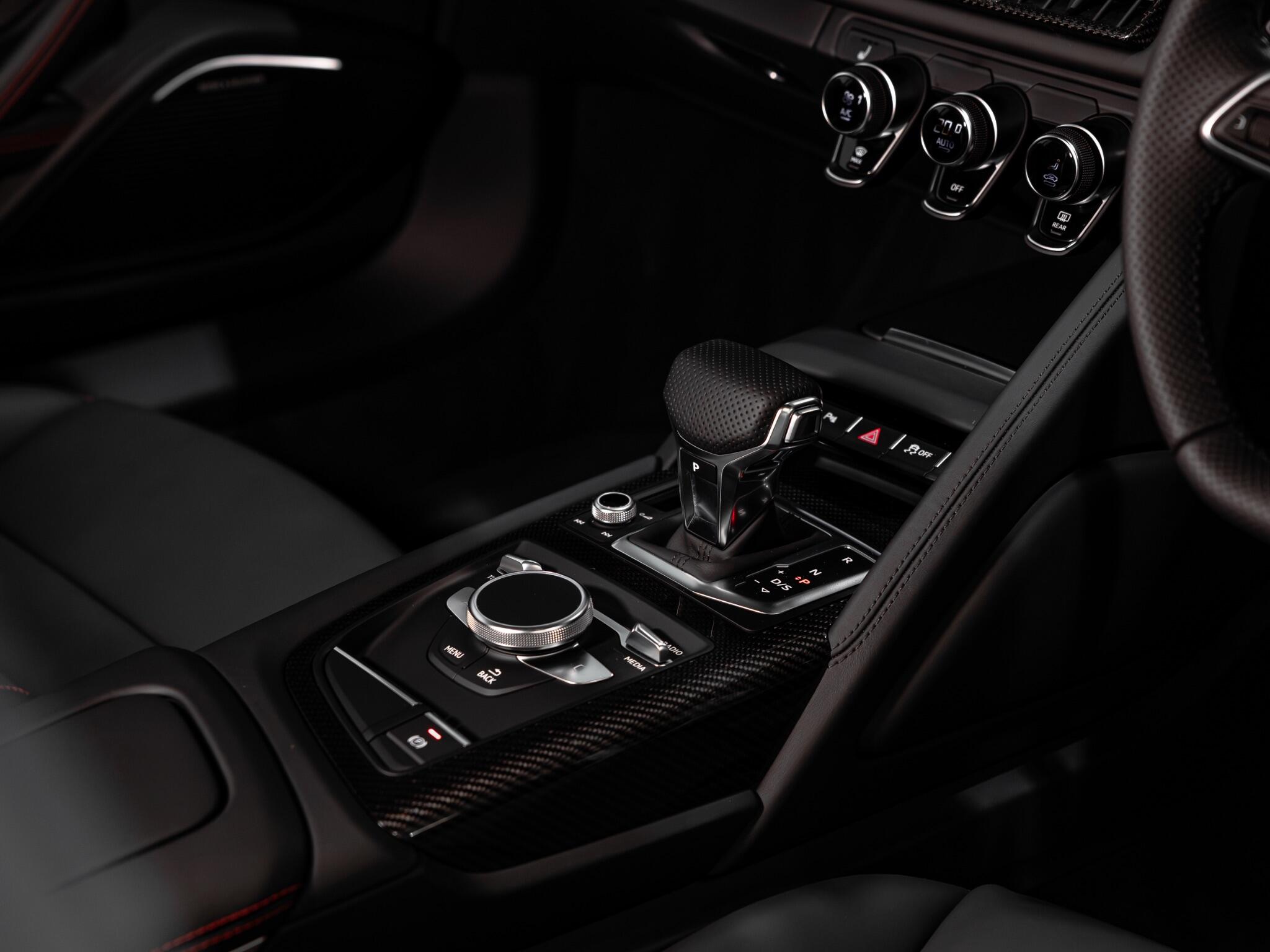 Audi R8 view 27