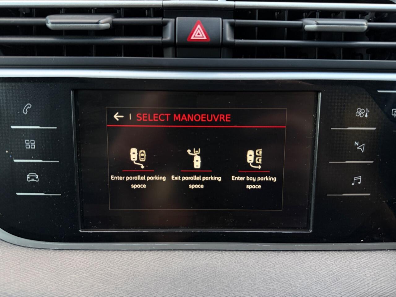 Citroen Grand C4 Spacetourer view 41