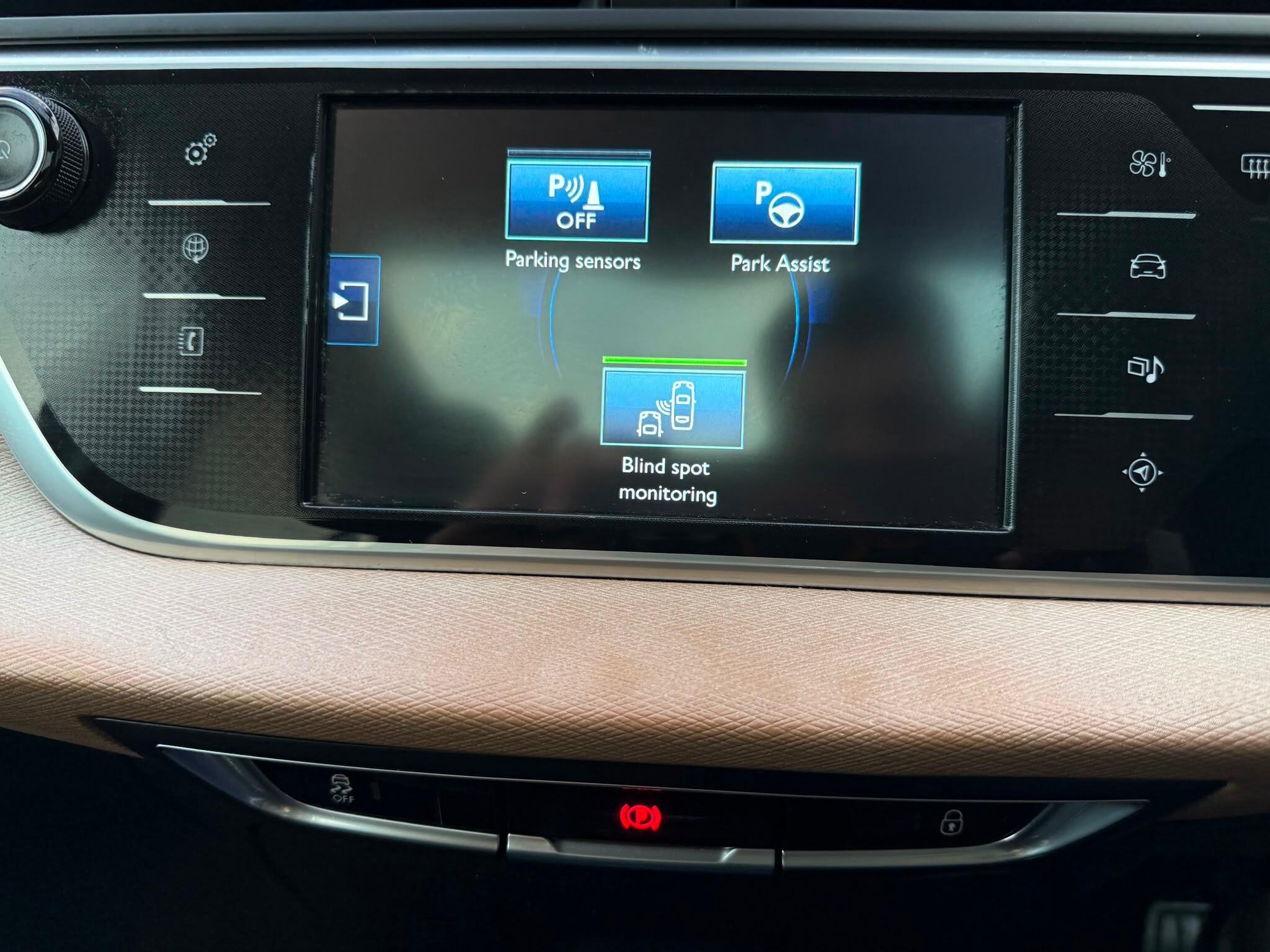 Citroen Grand C4 Picasso view 19
