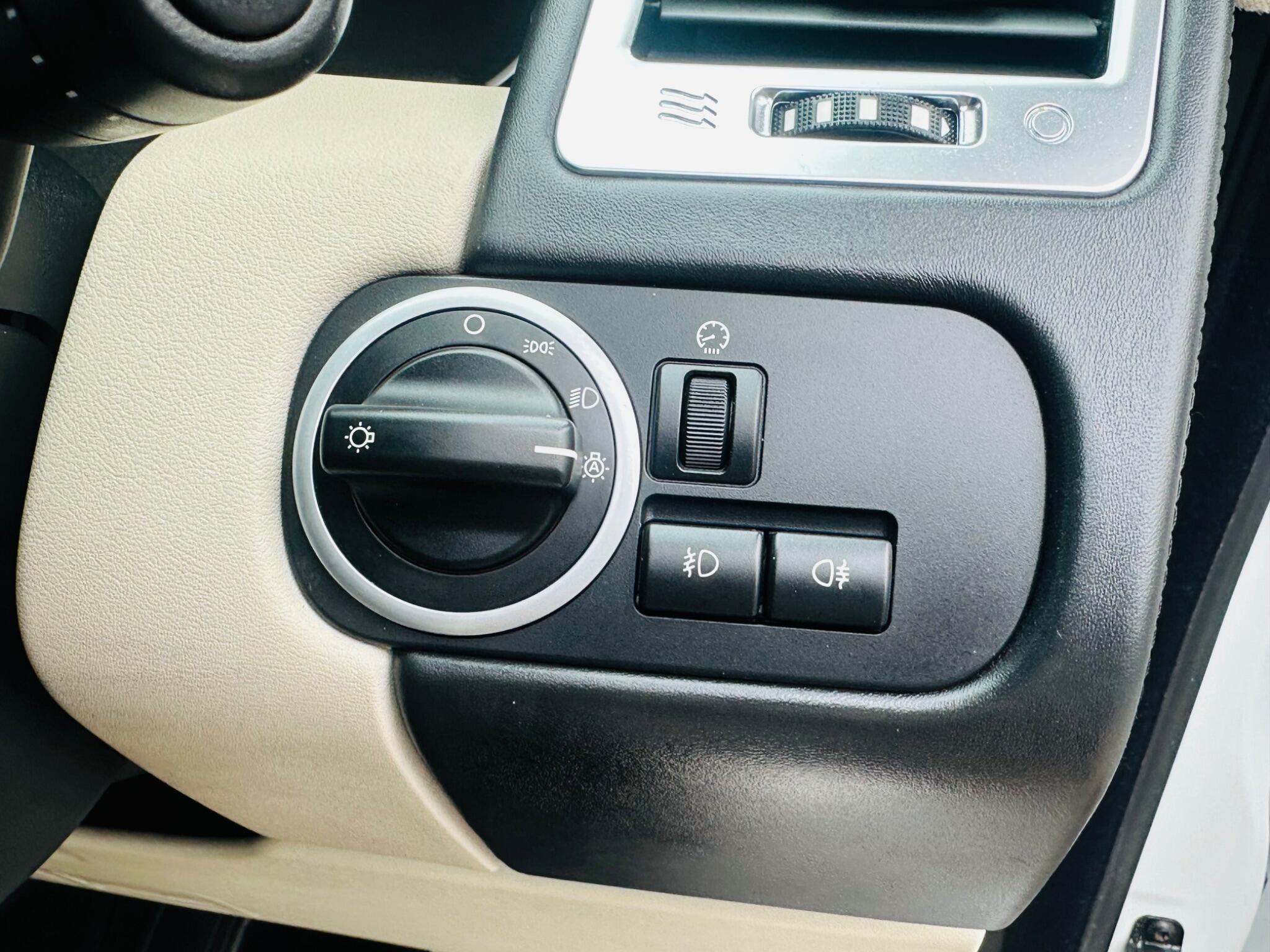 Land Rover Range Rover Sport view 29