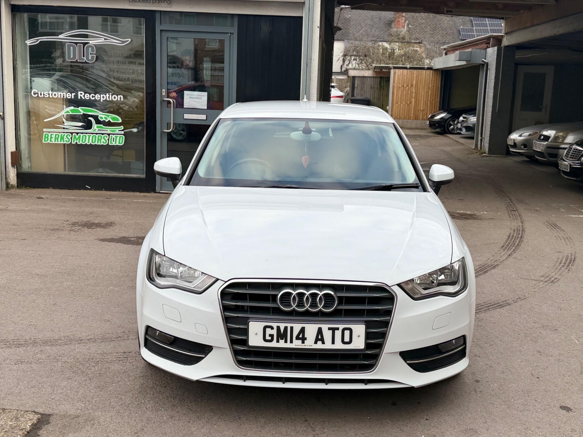 2014 Audi A3 1.4 TFSI Sport Sportback S Tronic Euro 5 (s/s) 5dr image 5