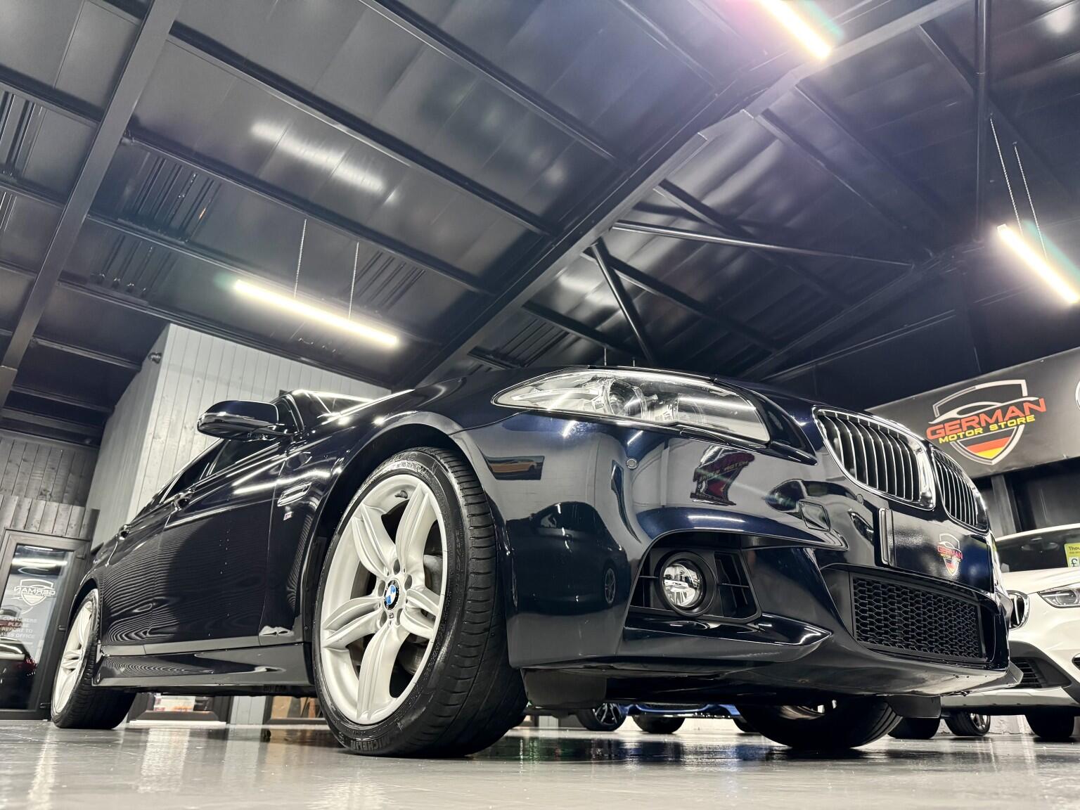 BMW 5 Series view 10