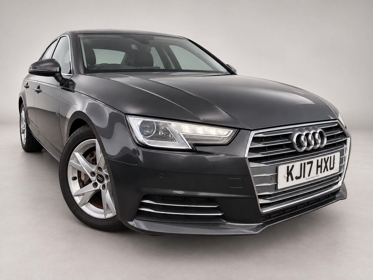 Audi A4 view 4