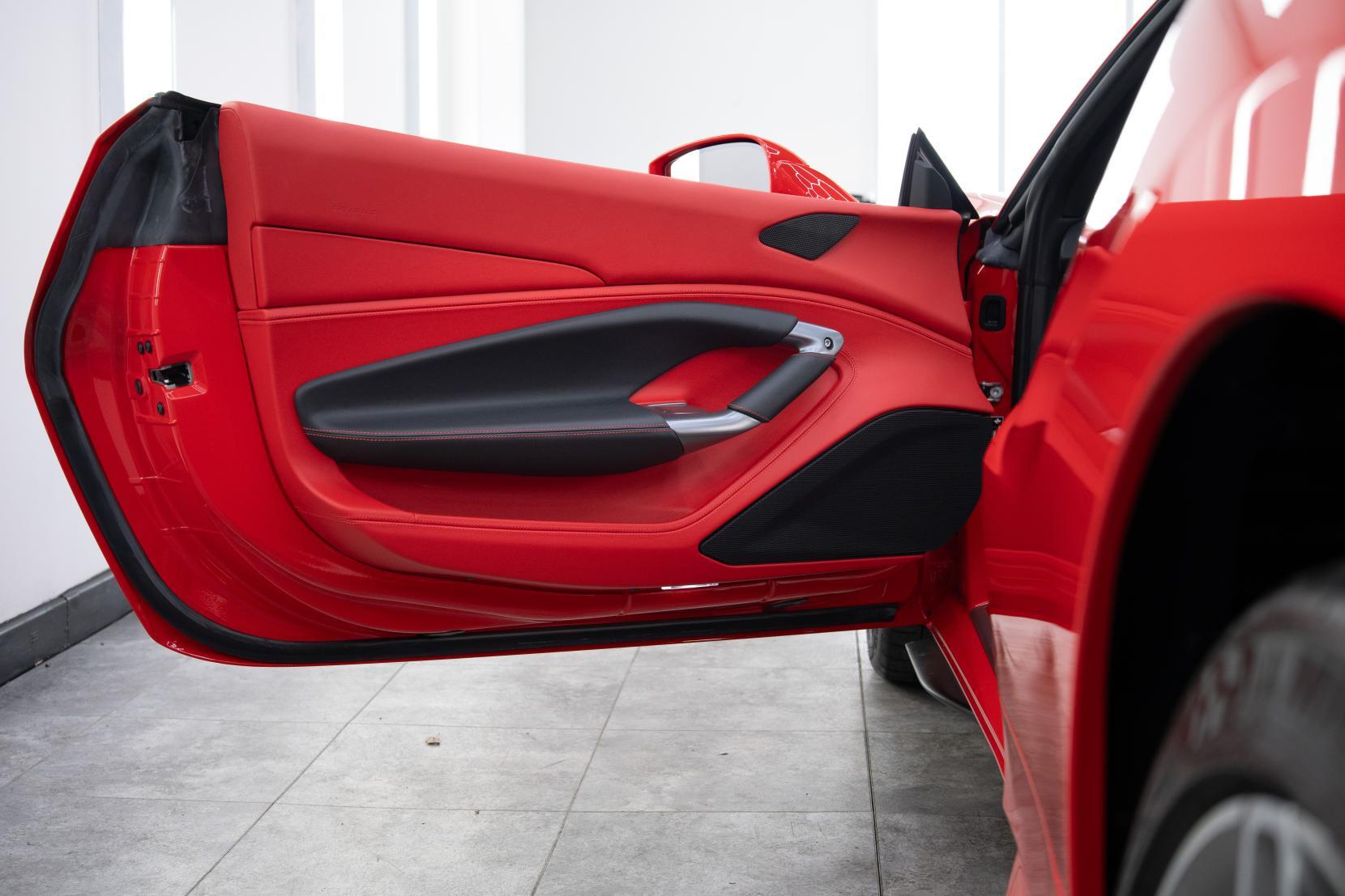 Ferrari F8 Spider view 12