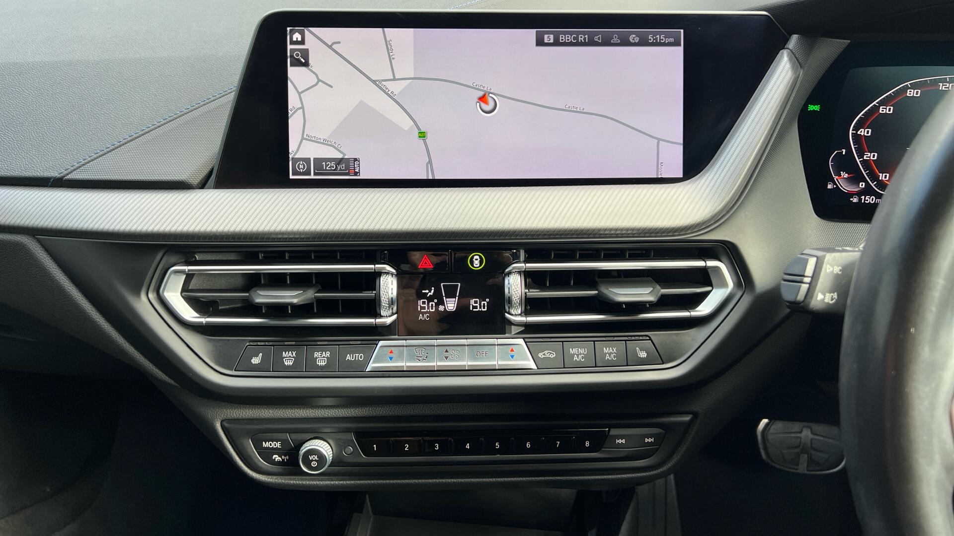 BMW 1 Series view 8