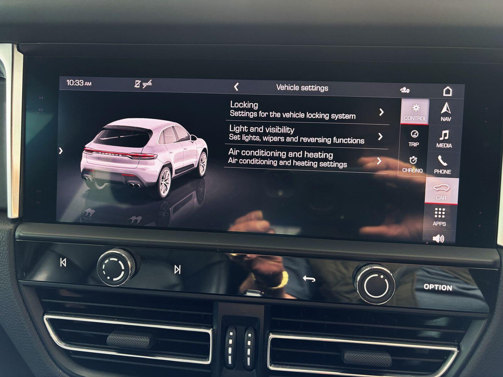 Porsche Macan view 27