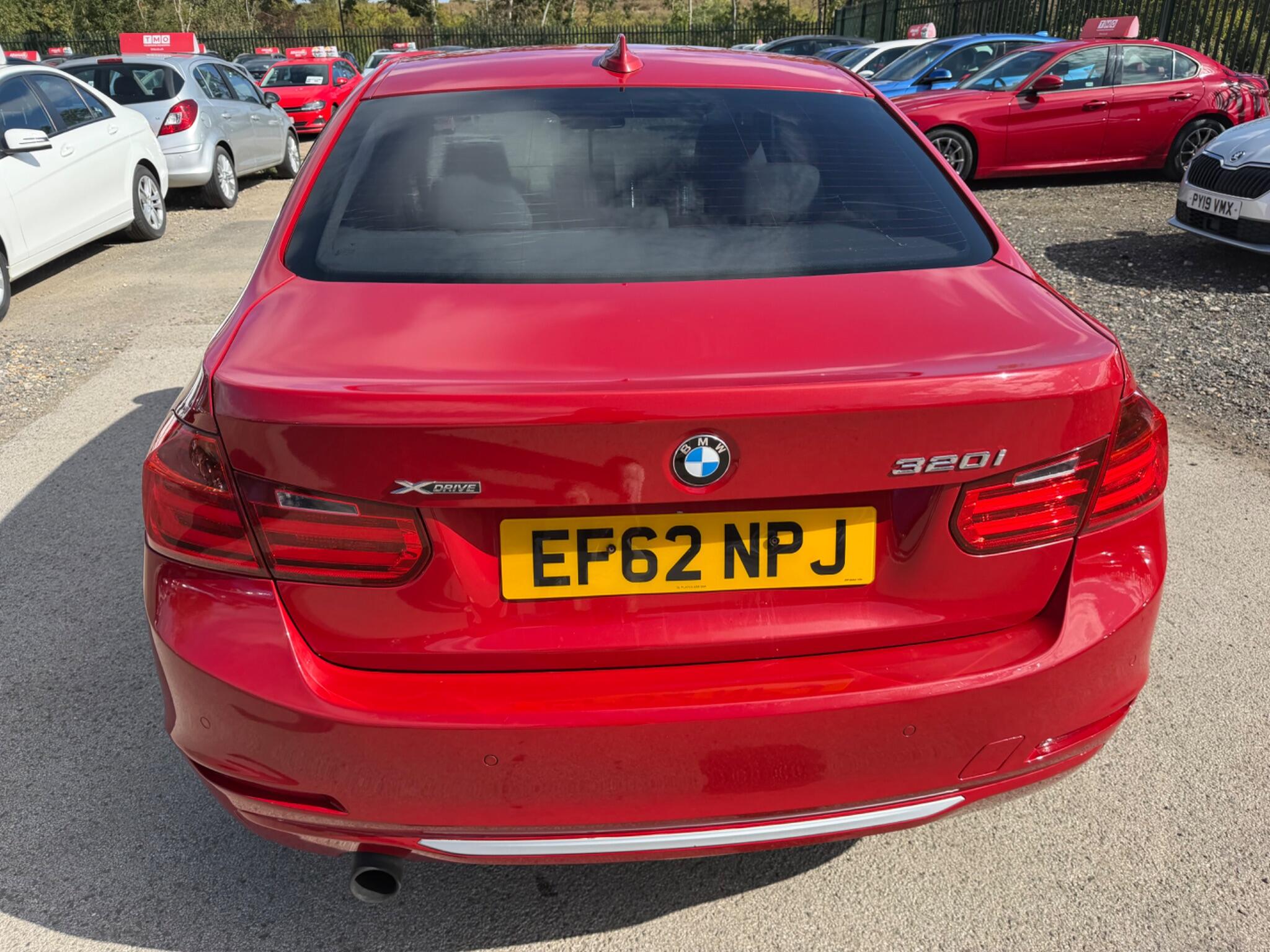 BMW 3 Series view 16
