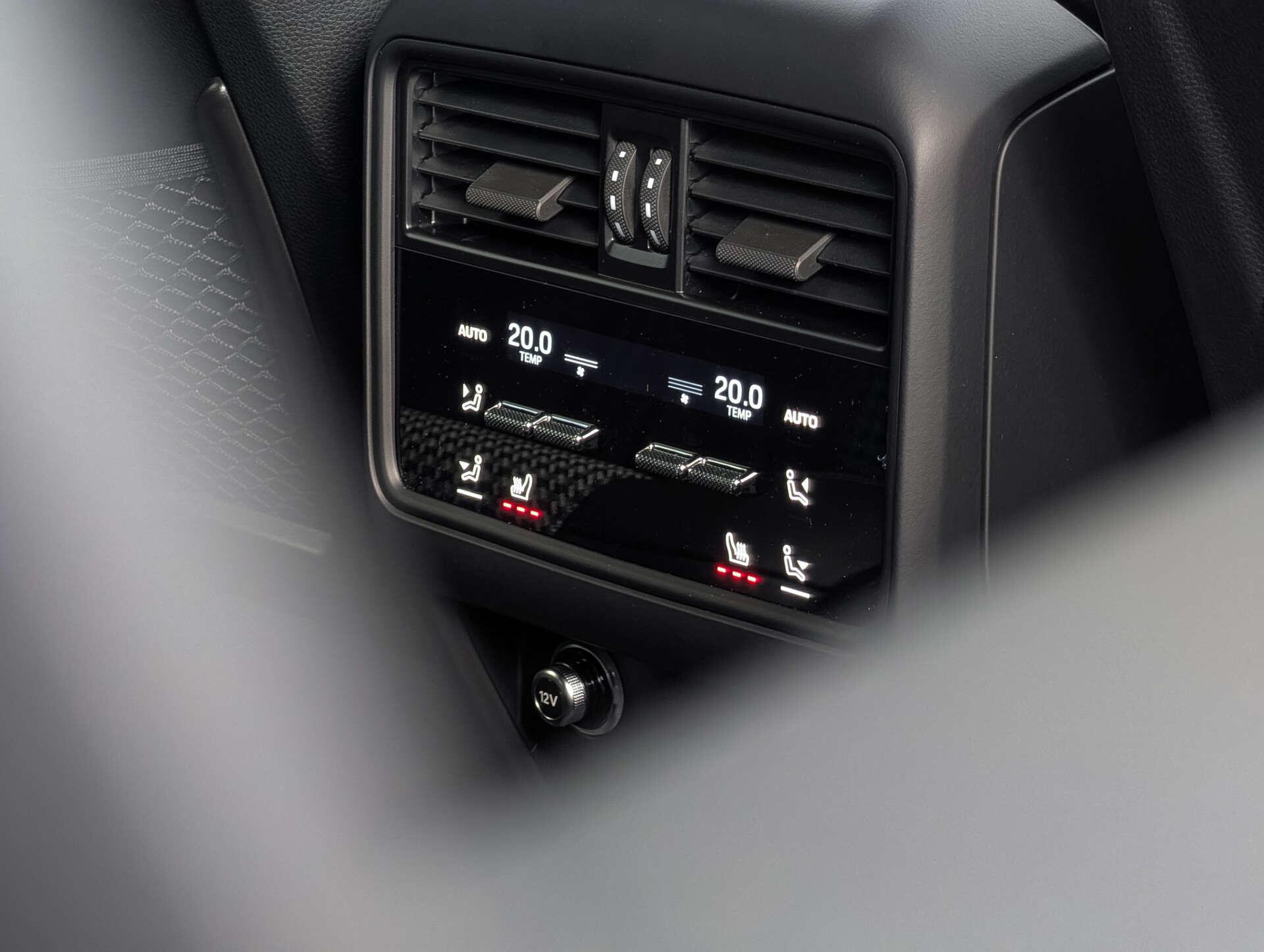 Porsche Cayenne view 51