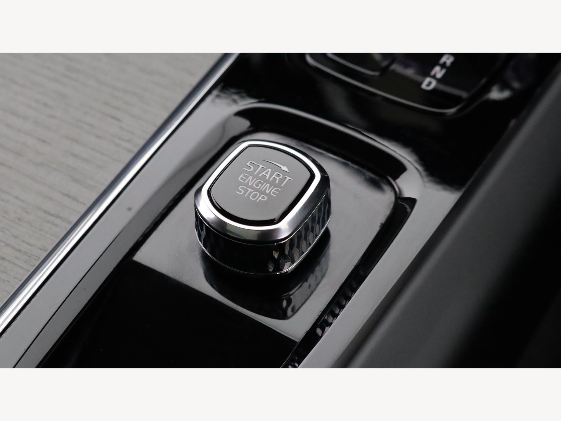 Volvo XC60 view 28