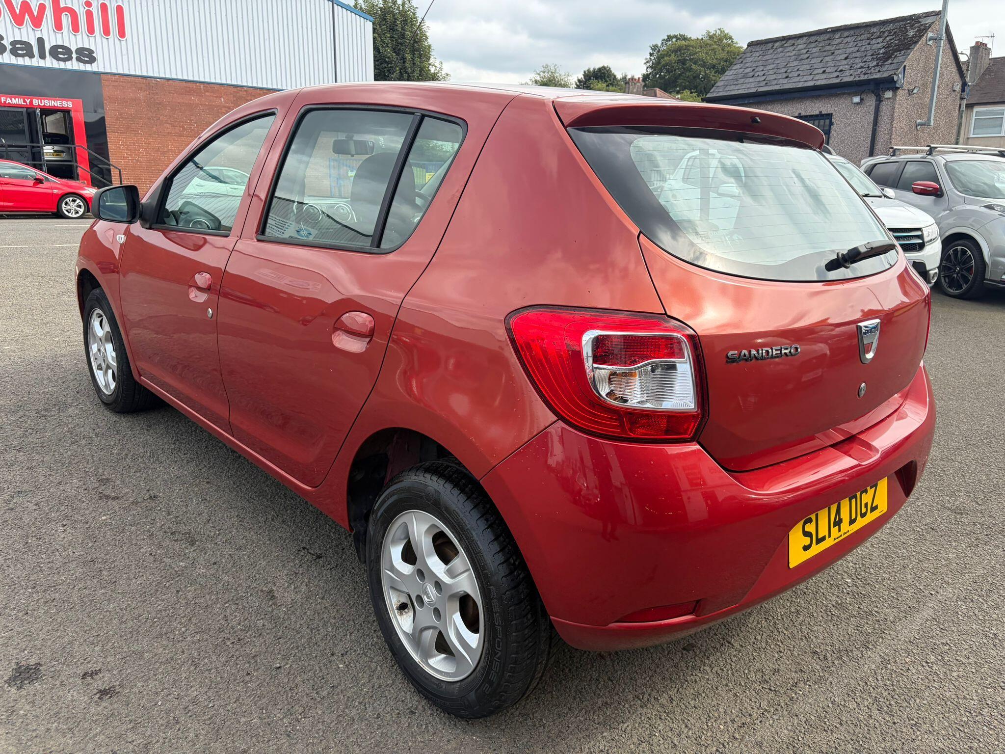 Dacia Sandero view 5
