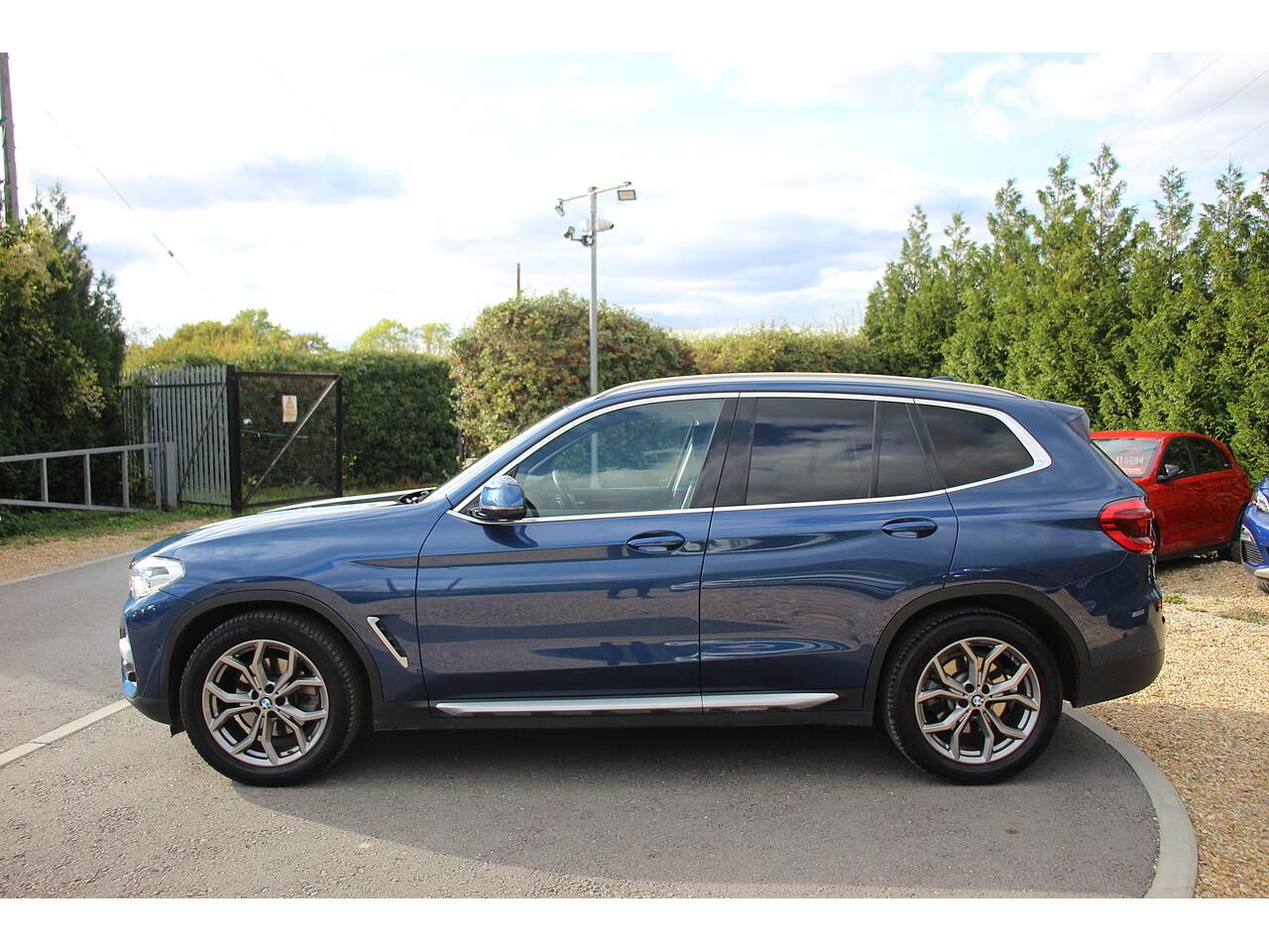 BMW X3 view 7