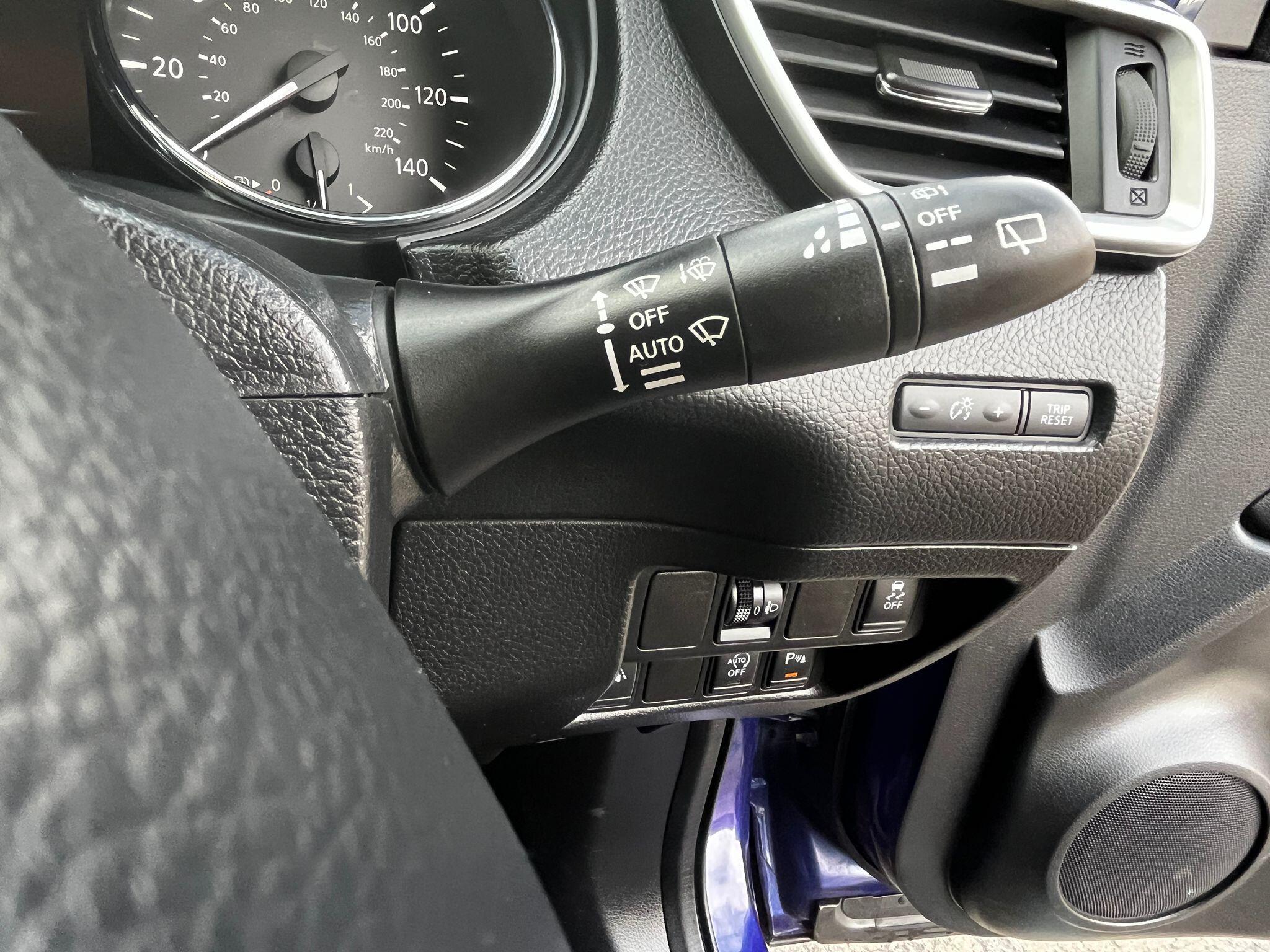 2015 Nissan Qashqai 1.5 dCi Acenta Premium 2WD Euro 5 (s/s) 5dr • 108,000 miles image 27