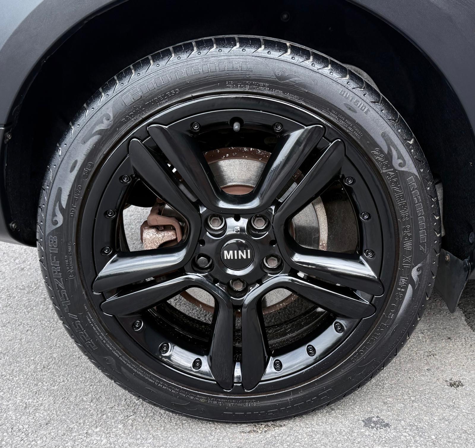 MINI Countryman view 13