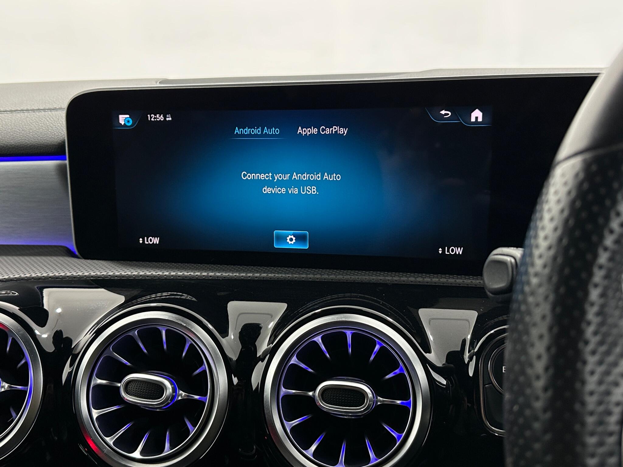 Mercedes-Benz Cla view 26