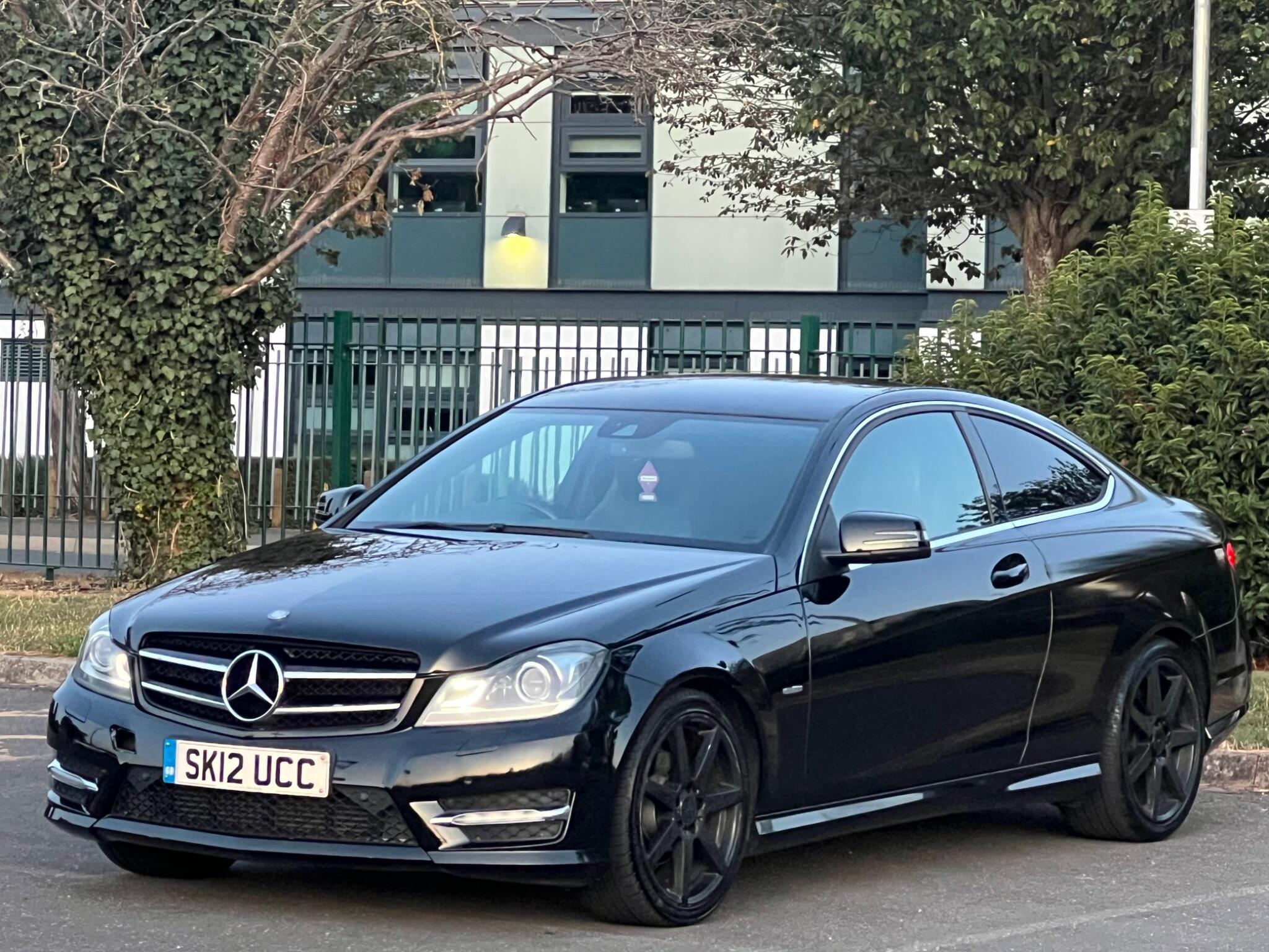 Mercedes-Benz C-Class view 5