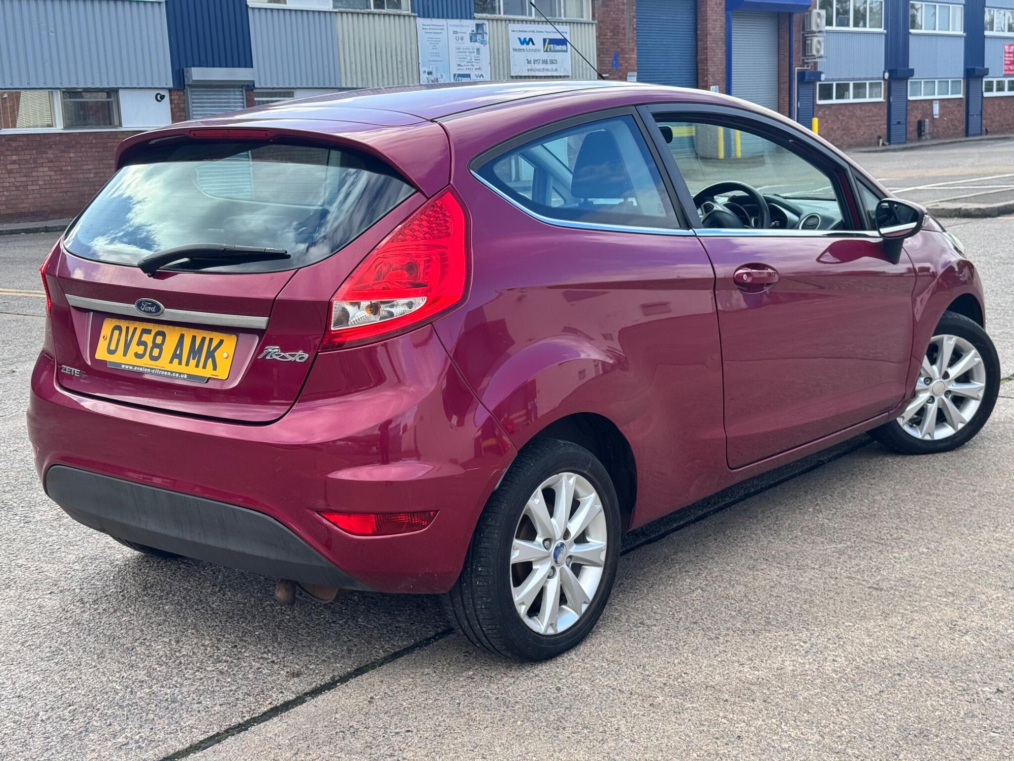 Ford Fiesta view 18