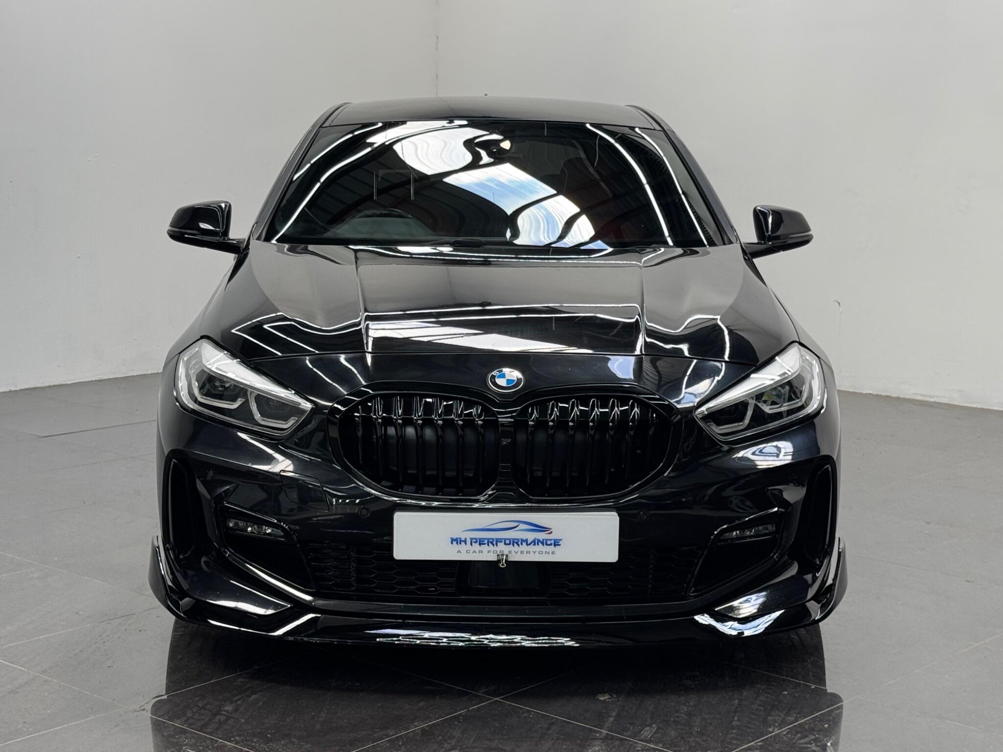 BMW 1 Series view 2
