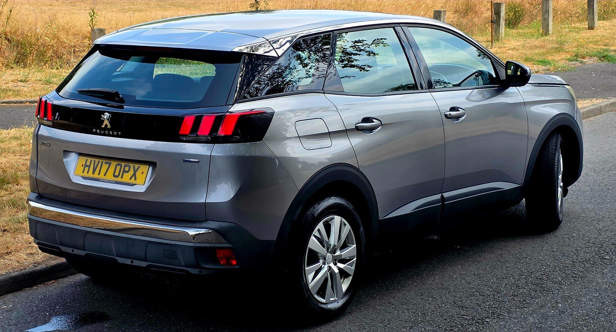 Peugeot 3008 view 13