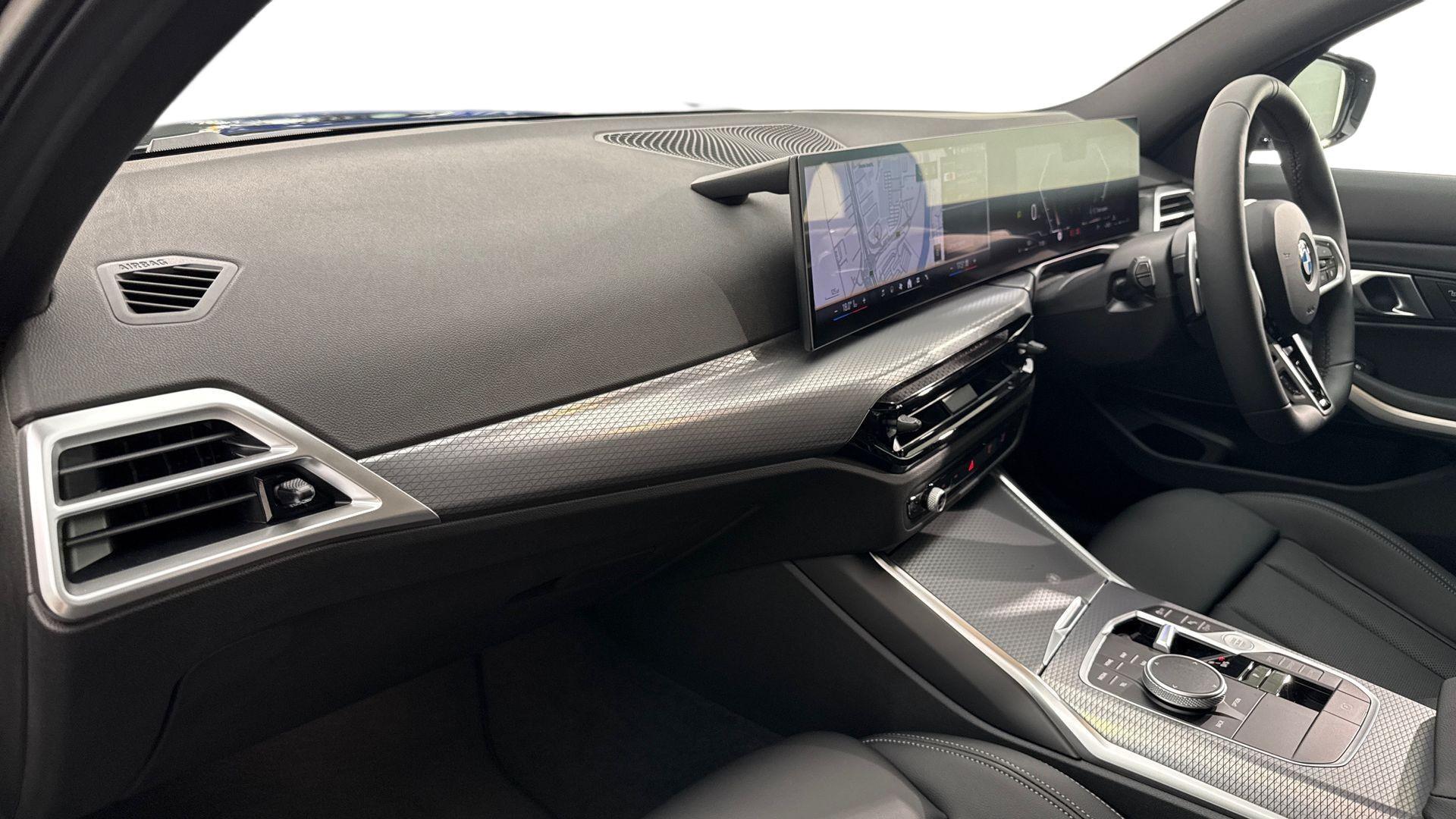 BMW 3 Series view 7