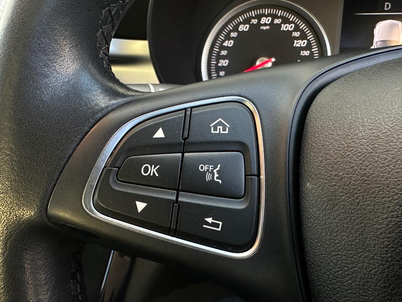 Mercedes-Benz C Class view 22