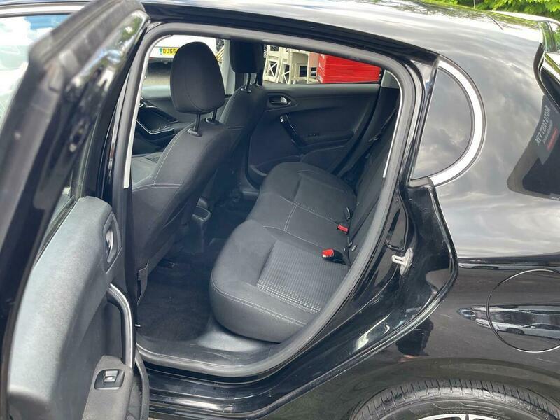 2018 Peugeot 208 1.2 PureTech Tech Edition Euro 6 (s/s) 5dr • 68,572 miles image 38