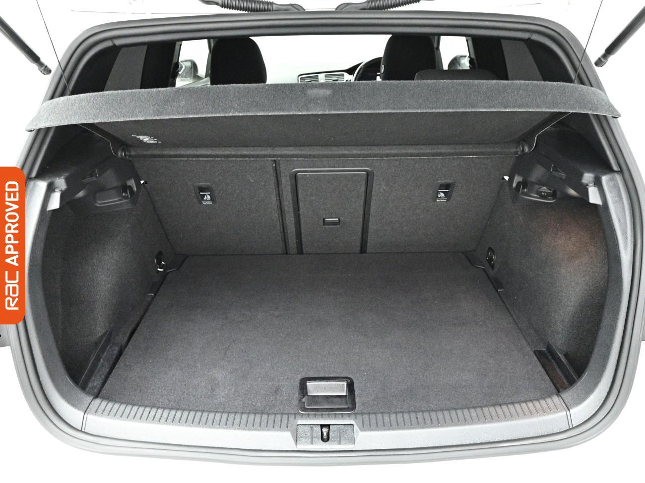 Volkswagen Golf view 25