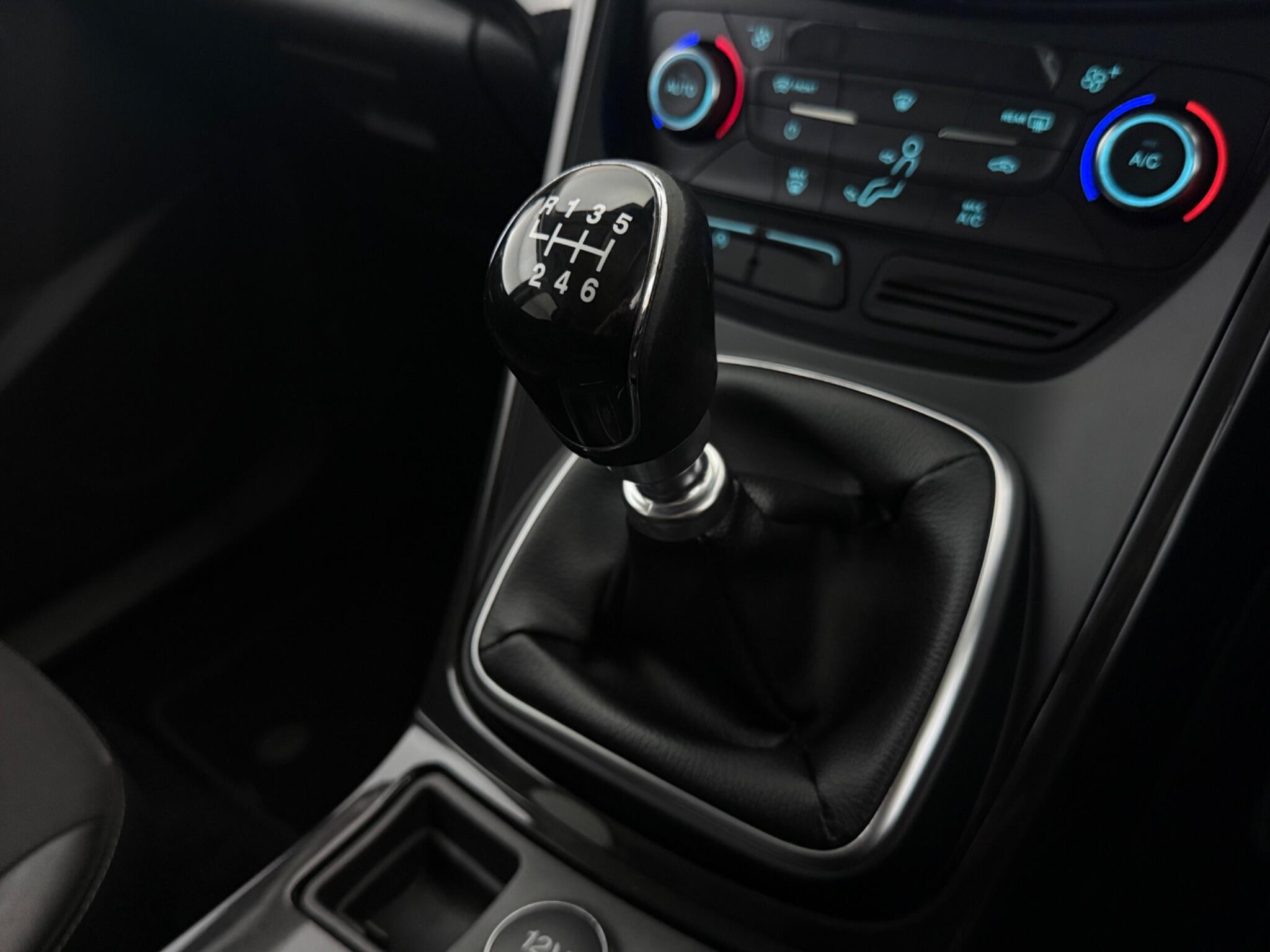Ford Kuga view 21