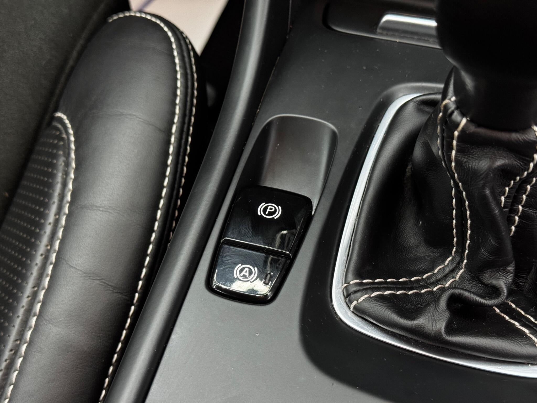 Volvo XC40 view 25