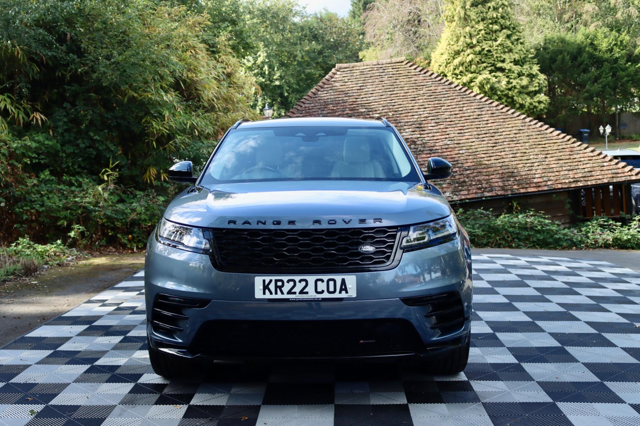 Land Rover Range Rover Velar view 12