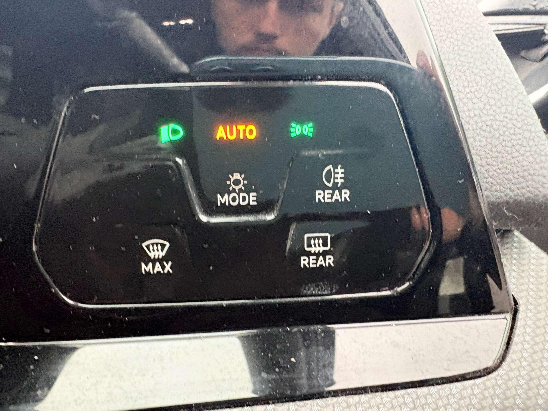 Volkswagen Golf view 15