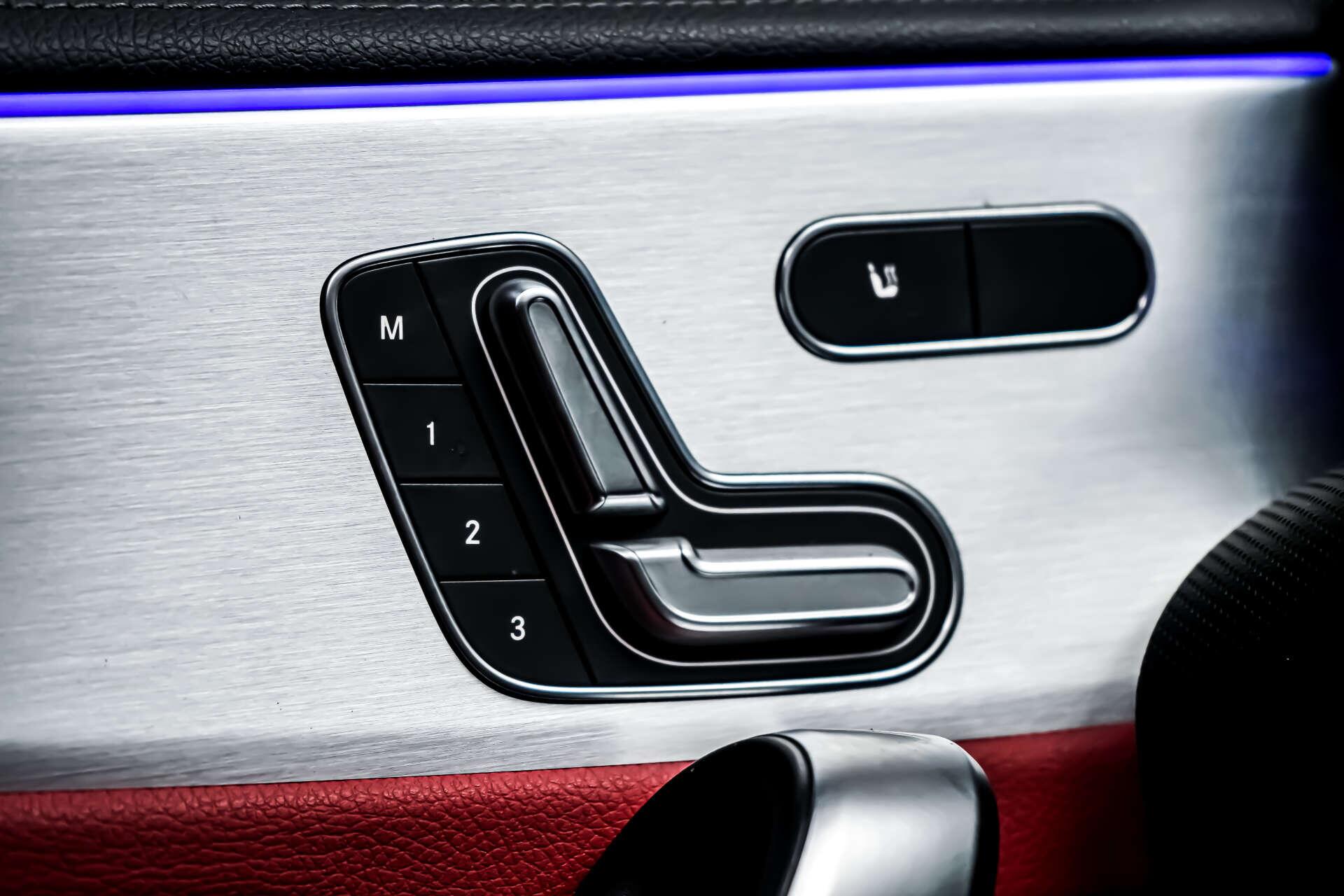 Mercedes-Benz CLA view 17