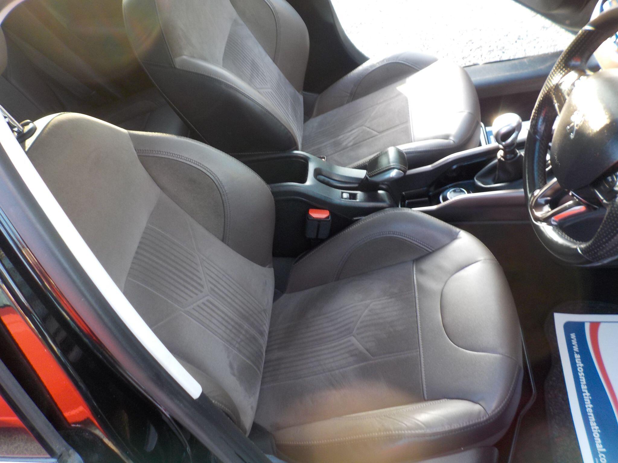 Peugeot 2008 1.6 BlueHDi Feline Euro 6 (s/s) 5dr (Calima)