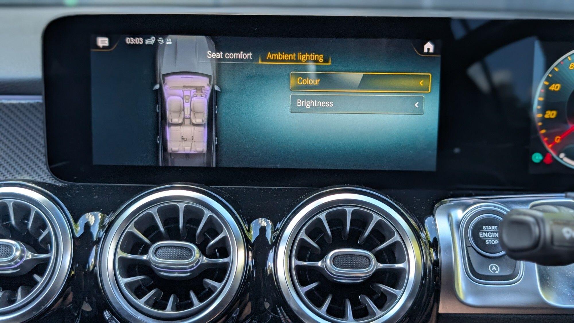 Mercedes-Benz GLB view 18