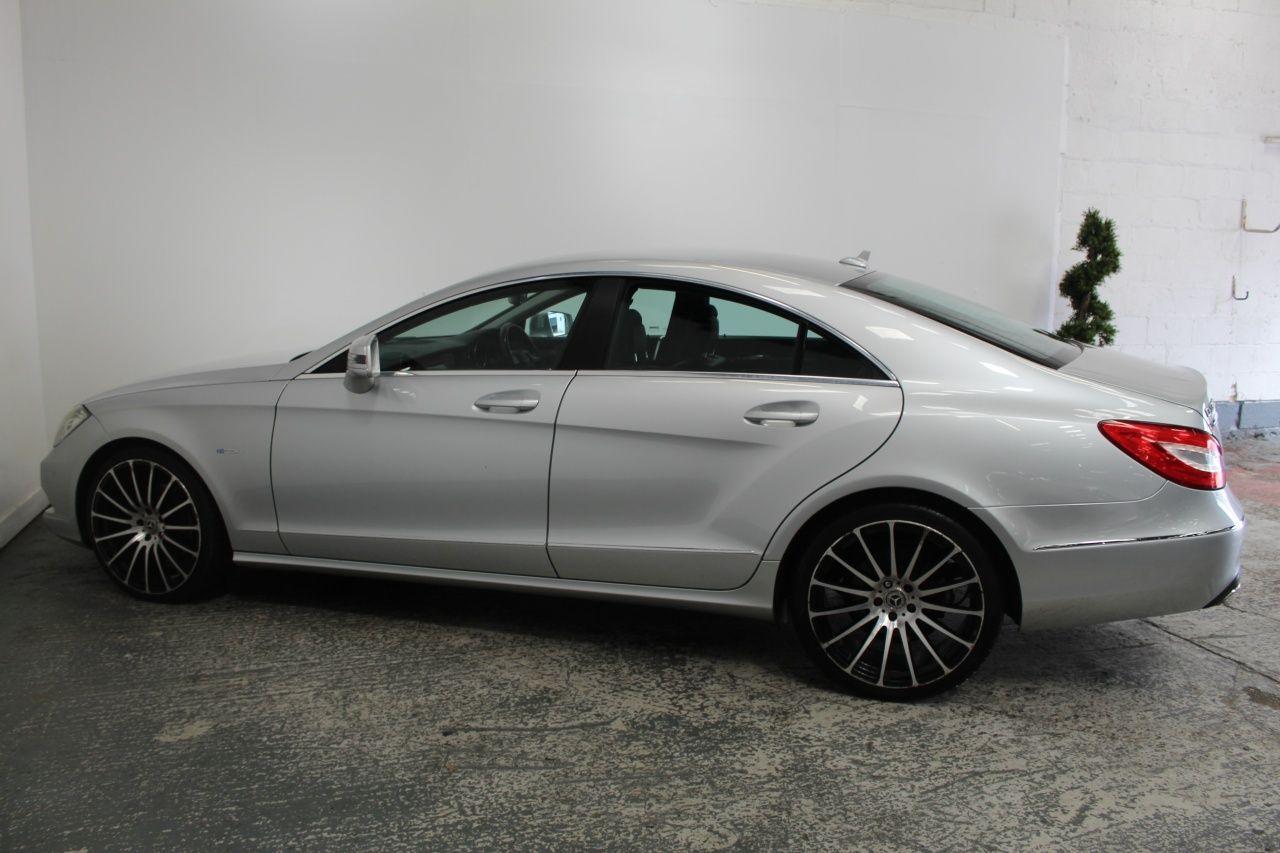 Mercedes-Benz CLS view 10