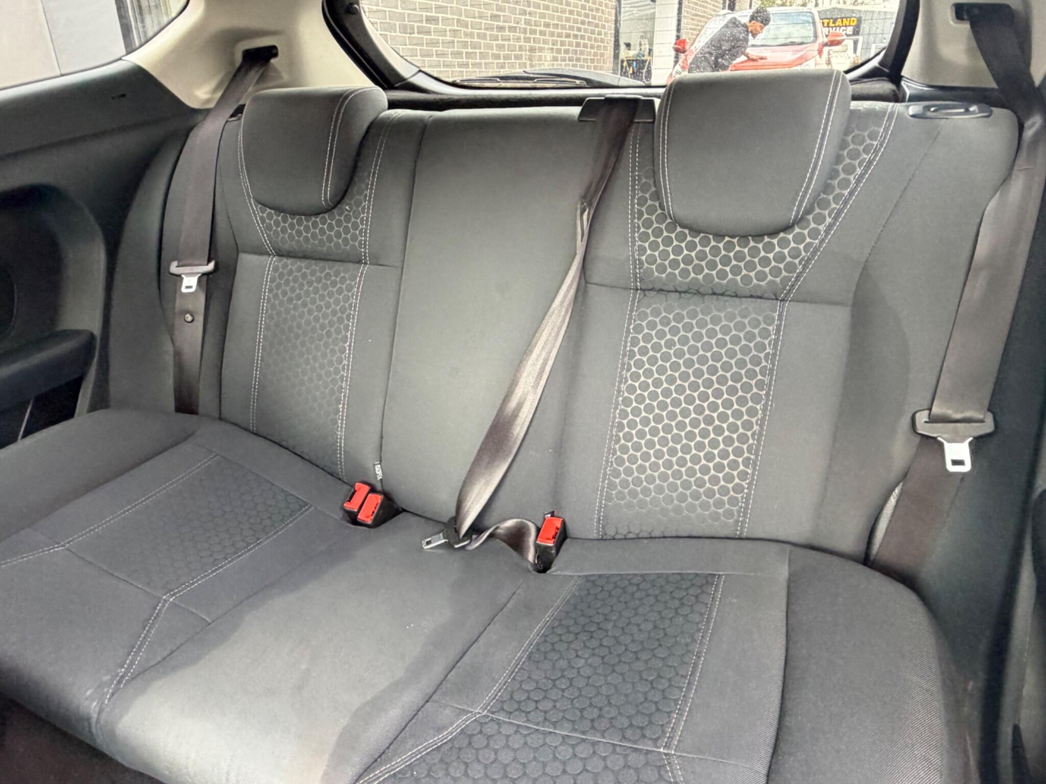 Ford Fiesta view 21